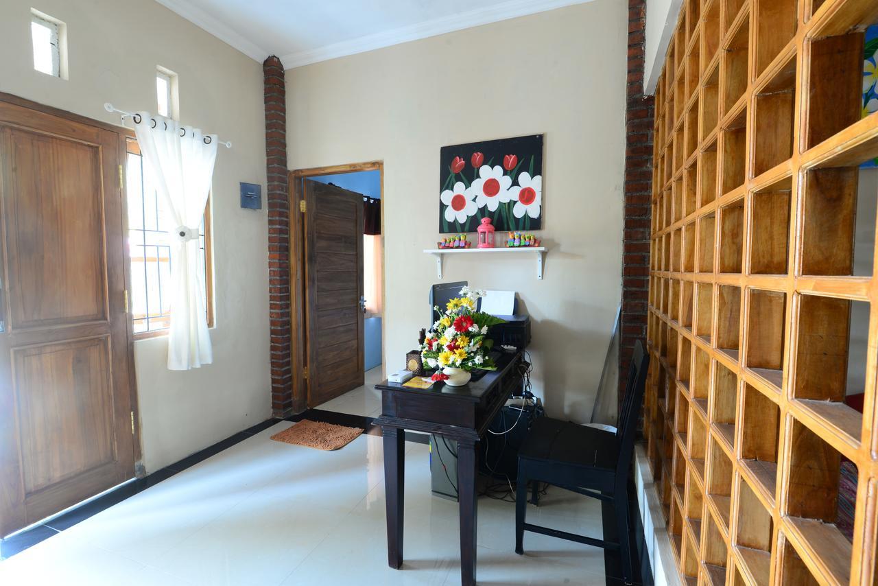 Ndalem Eyang Dwijo Hotel Yogyakarta Kültér fotó