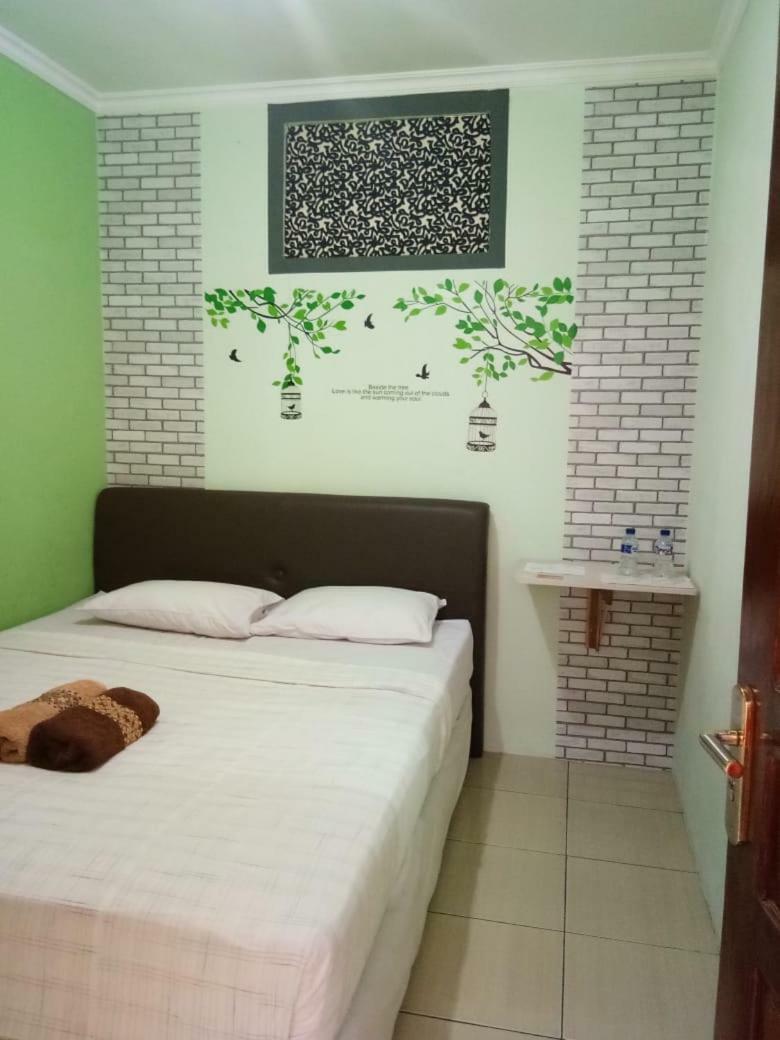 Ndalem Eyang Dwijo Hotel Yogyakarta Kültér fotó